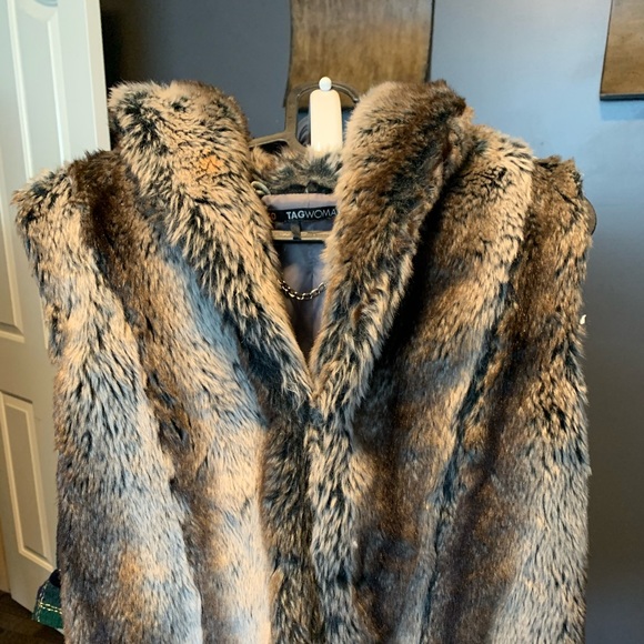 Faux Fur Vest - TAGWOMAN - Picture 5 of 5